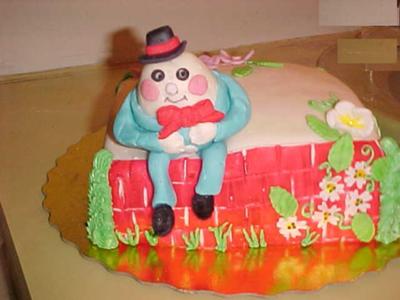 Humpty Dumpty Cake